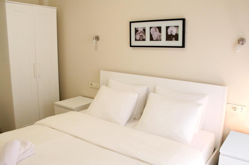 Nemrut Bay Otel Yenifoca Ruang foto