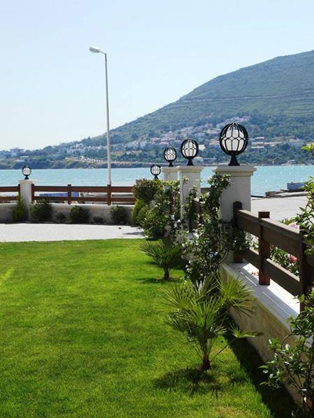 Nemrut Bay Otel Yenifoca Bagian luar foto