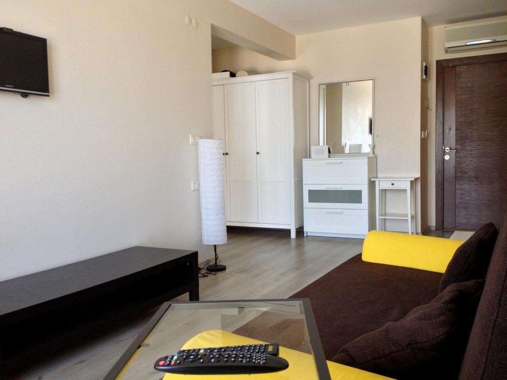 Nemrut Bay Otel Yenifoca Ruang foto