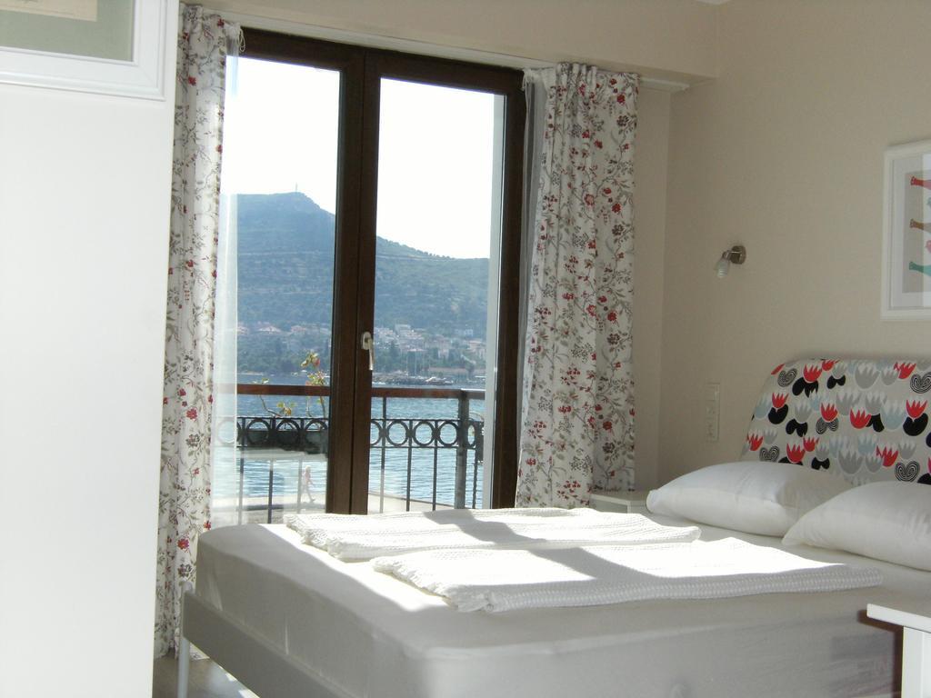 Nemrut Bay Otel Yenifoca Ruang foto